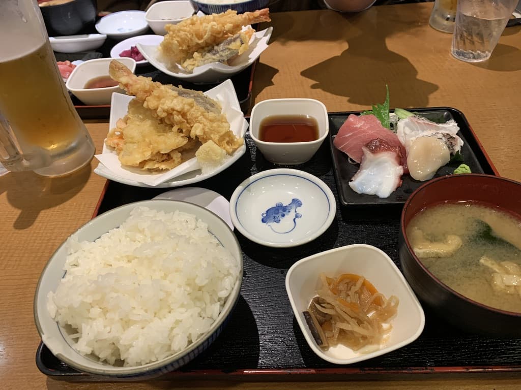 Robata Ishikura Akihabara – Authentic Japanese Teishoku from Under ¥1,000!
